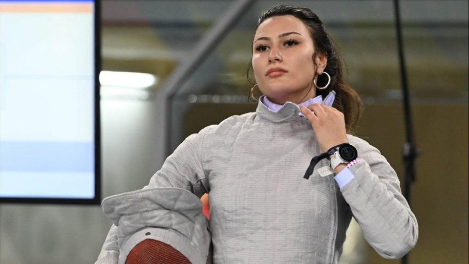 Milli sporcu Nisanur Erbil: Eskrimde olimpiyat madalyasını ülkeme getireceğim